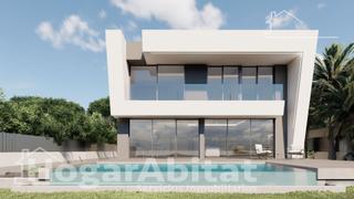 Chalet à El Faro. Precioso chalet junto al mar! totalmente nuevo con garaje, pisci