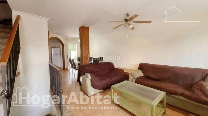 Foto af91fae3-05fc-4326-9589-2d7a16645d6c. Xalet amb aparcament piscina a El Playazo Vera