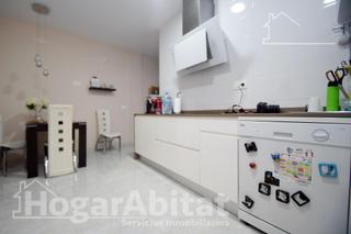 Casa a Chilches. Acogedora casa reformada con trastero