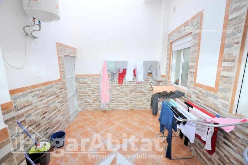 Foto 0adcfae2-624a-4171-8b60-47c3da0be675. Pis a Centro puerto Sagunt
