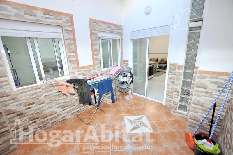 Foto def1cdf2-c009-48f1-8621-d6042d80367f. Pis a Centro puerto Sagunt