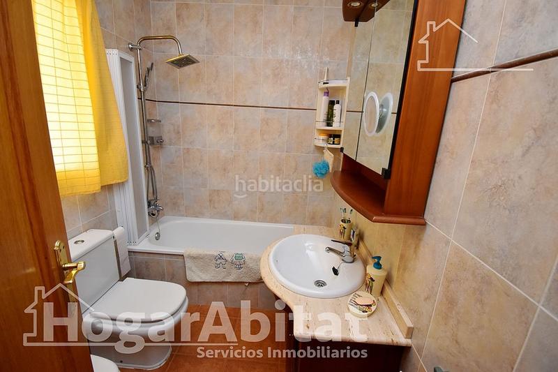 Foto a08dc47a-187a-4234-8639-bfd787a304b4. Casa adossada amb aparcament a La Torre-Playa de Chilches Moncofa