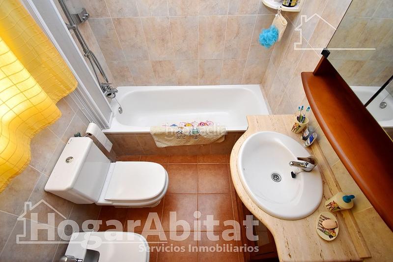 Foto df4476e9-9b10-41c4-afcd-3cd5ffeb082d. Casa adossada amb aparcament a La Torre-Playa de Chilches Moncofa