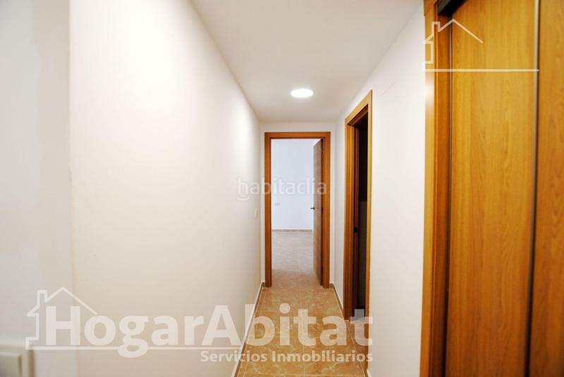 Foto 08a09ae7-f95b-4ecb-9d19-2d9f856fe6a5. Edificio in Oliva pueblo Oliva