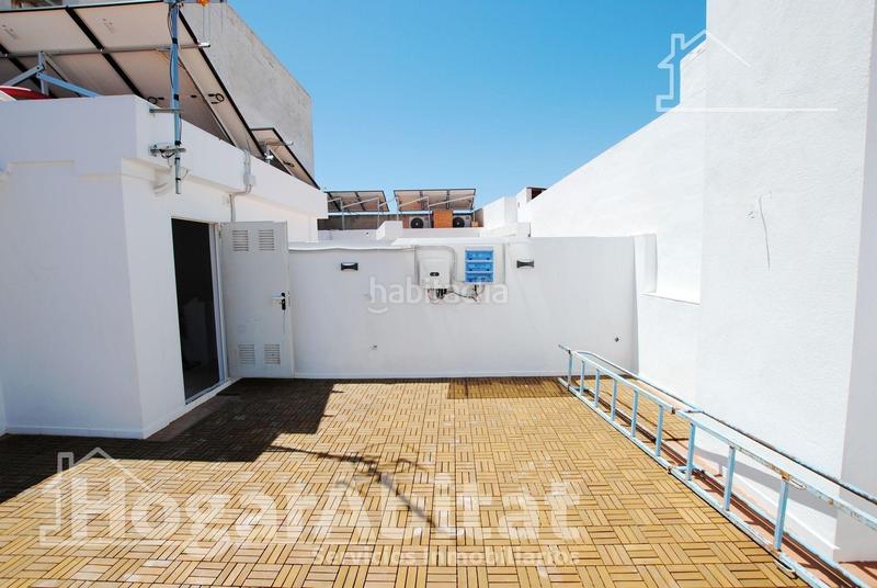 Foto af994cb9-0029-4d17-88d1-72325fe6d37a. Edificio in Oliva pueblo Oliva