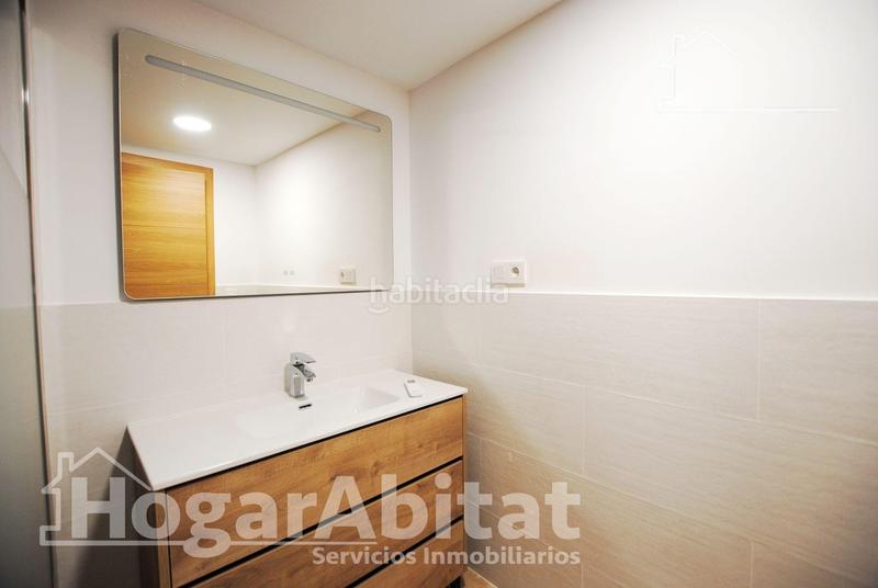 Foto d60eac77-f313-428b-8f22-a95a82a0ad1b. Edificio in Oliva pueblo Oliva