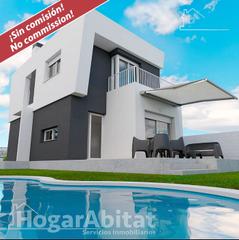 Casa aparellada  Calle torre la sal. Pareados de obra nueva con piscina muy cerca de la playa. direct