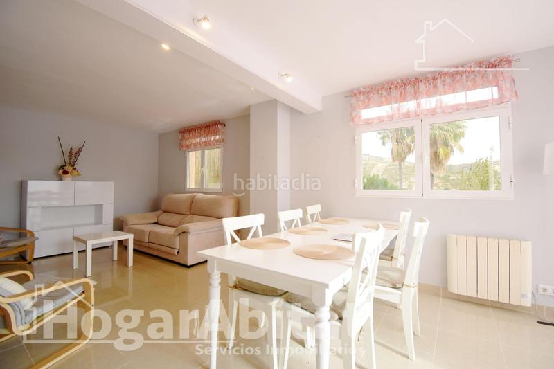 Foto edc0774c-be79-4c77-b9b0-8d42196478df. Chalet precioso chalet con piscina, terraza , barbacoa y parking con vistas despejadas en Gandia
