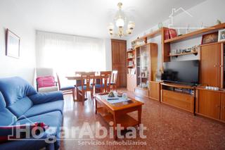 Appartamento  Calle los vells. Amplio y exterior con garaje y terraza cerca de la av de blasco