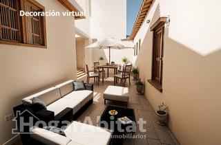 Casa  Calle villa corbera. Casa con terraza para hacer tu hogar de sueño