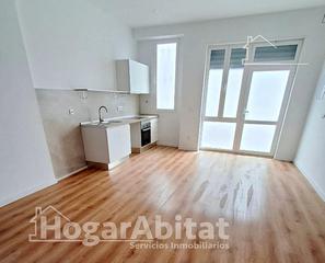 Appartement  Calle gómez ferrer. Reforma a estrenar! estudio junto al centro de salud
