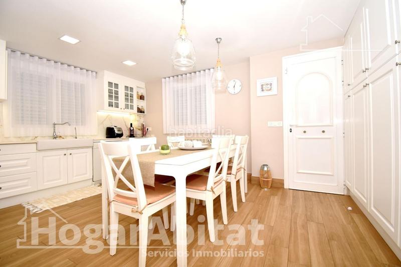 Foto f4595d14-4366-4365-969c-21b59030c336. Chalet espectacular chalet de lujo con garaje, dos terrazas y parcela en Vall d´Uixó (la)