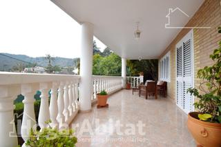 Chalet in Vall d´Uixó (la). Espectacular chalet de lujo con garaje, dos terrazas y parcela