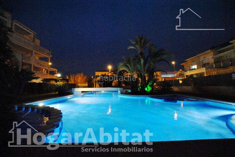 Foto 33fbd83e-8295-4042-adbc-265a5415a458. Piso acogedor y todo exterior en residencial con piscina y terraza cerca del mar en Oliva