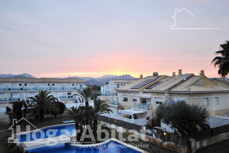 Foto 7007c024-434e-4aae-8c8c-f8f19628cbd6. Piso acogedor y todo exterior en residencial con piscina y terraza cerca del mar en Oliva