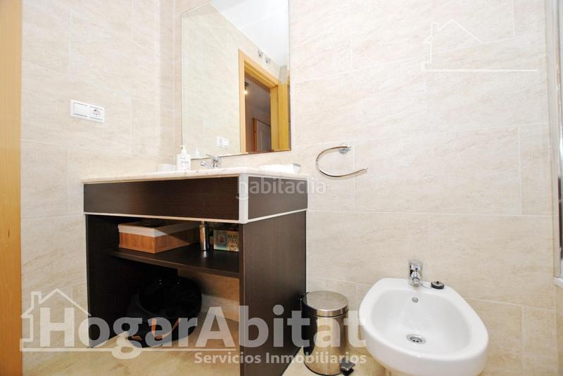 Foto 8e1d0784-ff80-4fb4-bd61-8f6501034e80. Piso acogedor y todo exterior en residencial con piscina y terraza cerca del mar en Oliva