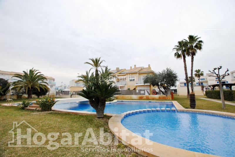 Foto 987b0640-49ac-43dd-960c-7537efbc1c91. Piso acogedor y todo exterior en residencial con piscina y terraza cerca del mar en Oliva