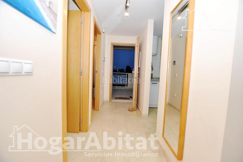 Foto 99719df6-1f4a-4147-acf5-63929047f021. Piso acogedor y todo exterior en residencial con piscina y terraza cerca del mar en Oliva