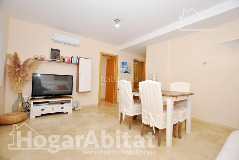 Foto ae65842f-4ccf-42fe-a1fc-998fcf33b116. Piso acogedor y todo exterior en residencial con piscina y terraza cerca del mar en Oliva