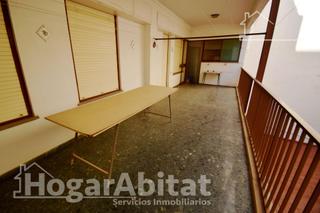 Appartement à Cariñena - Carinyena. Amplio y exterior con gran terraza y balcón, en el centro