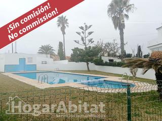 Maison jumelée à Costa Norte. Primera línea de playa! adosado en residencial con piscina y tre