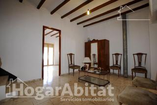 Casa a Oliva Pueblo. Excelente ubicación! amplia casa luminosa con terraza y balcón