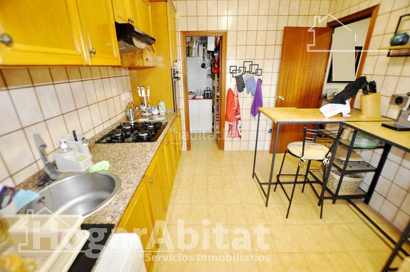 Foto 0916ab19-62d4-43ed-9c13-65f3f417509c. Chalet mit heizung parking pool in Camí de Paterna-Lloma del Calderer Bétera