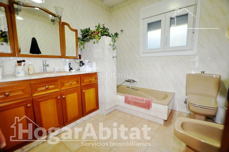 Foto 30c4e180-3402-4abc-b43d-85b62ef9bc68. Chalet mit heizung parking pool in Camí de Paterna-Lloma del Calderer Bétera