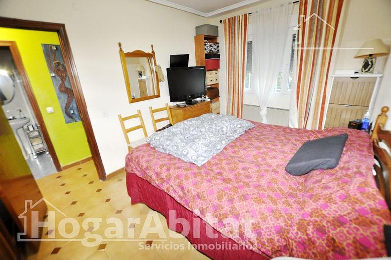 Foto 38ce9361-c535-4643-a28d-344b3cd0e72e. Chalet mit heizung parking pool in Camí de Paterna-Lloma del Calderer Bétera