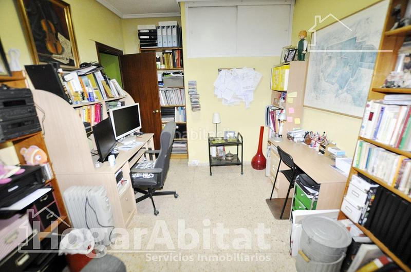 Foto 51c485ee-d25a-4aa1-ad16-988b81788d02. Chalet mit heizung parking pool in Camí de Paterna-Lloma del Calderer Bétera
