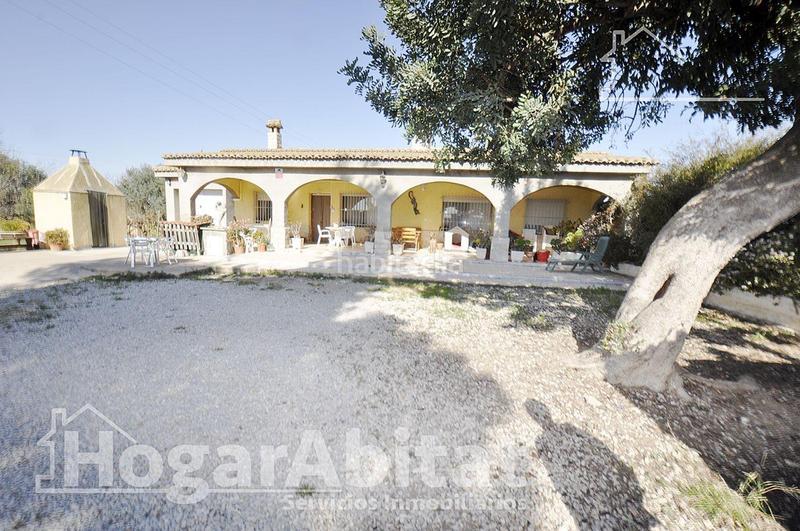 Foto fcb54b6b-5646-45fc-82c4-72ad53e98173. Chalet mit heizung parking pool in Camí de Paterna-Lloma del Calderer Bétera