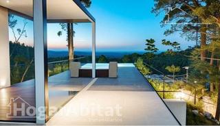 Xalet a Almiserà. Espectacular villa! amplia con garaje, dos terrazas y piscina pr
