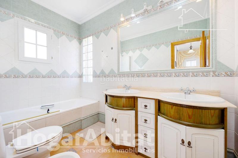 Foto b8c0792d-c214-48b9-8f50-0c7a43739dbf. Chalet with heating parking pool in Lomas de Cabo Roig - Los Dolses Orihuela