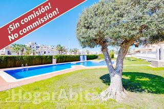 Chalet à Lomas de Cabo Roig - Los Dolses. Espectacular chalet! en urbanización con piscina y parcela