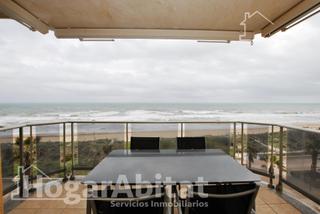 Pis a Guardamar. Primera línea de playa!  impecable en residencial con piscina
