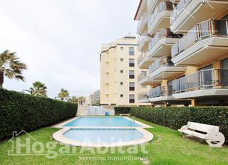Pis a Guardamar. Primera línea de playa!  impecable en residencial con piscina