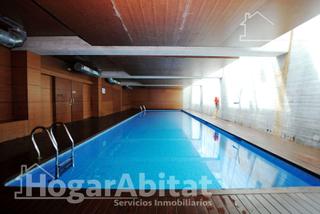 Pis  Avenida valencia. Cerca de la playa! amplio en residencial con piscina y terraza