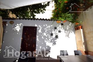 Casa a Catarroja. Excelente ubicación! casa para reformar con terraza y barbacoa