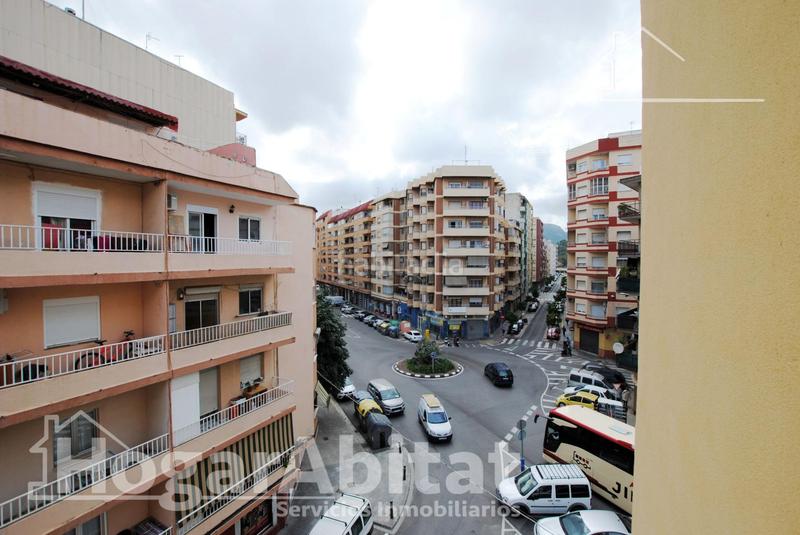 Foto 16bd26e6-44cb-42e9-bfbc-ab317a47798a. Piso excelente oportunidad! amplio, reformado y exterior con trastero en Gandia