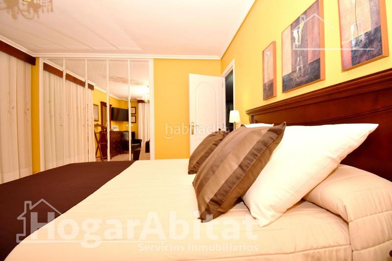 Foto d20c7dda-c515-4ff3-bdfe-d19e07525890. Chalet espectacular chalet de lujo con garaje, dos terrazas y parcela en Vall d´Uixó (la)