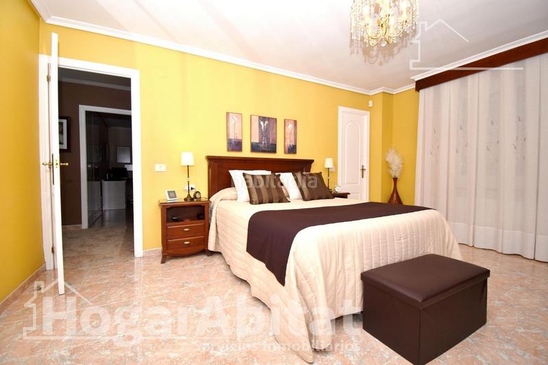 Foto f6a97c2b-d820-4dfd-b31d-285b7476782b. Chalet espectacular chalet de lujo con garaje, dos terrazas y parcela en Vall d´Uixó (la)