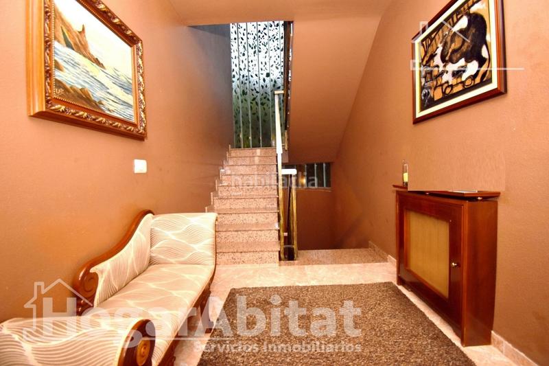 Foto fadc522e-4012-4931-a6dd-a624dcf78323. Chalet espectacular chalet de lujo con garaje, dos terrazas y parcela en Vall d´Uixó (la)
