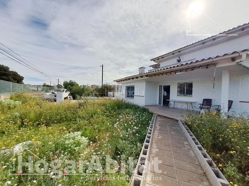 Foto 761f867d-5471-48a5-9681-be398e396d52. Chalet avec chauffage parking dans Benicàssim Golf Benicasim / Benicàssim