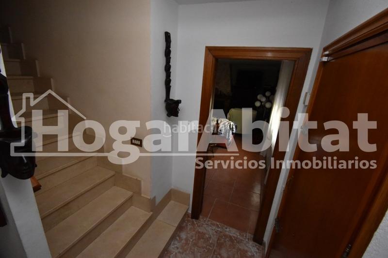 Foto 27f99661-76d1-4ccb-a0a9-270141929178. Chalet villa de 2 alturas con jardín y piscina en Burriana