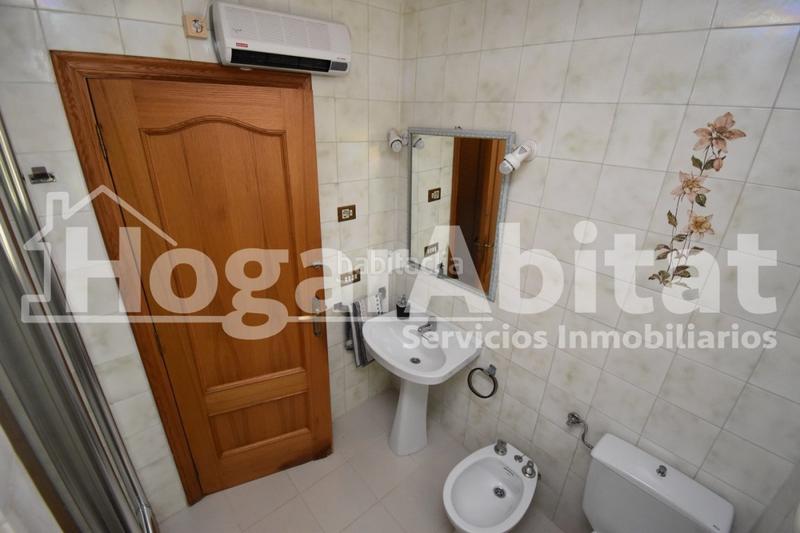 Foto ebc7ee0e-1249-4abf-a08f-62cda454dc34. Chalet villa de 2 alturas con jardín y piscina en Burriana