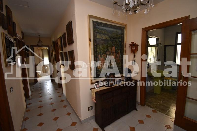 Foto fe3efd20-f031-4e16-8911-451535f5873c. Chalet villa de 2 alturas con jardín y piscina en Burriana