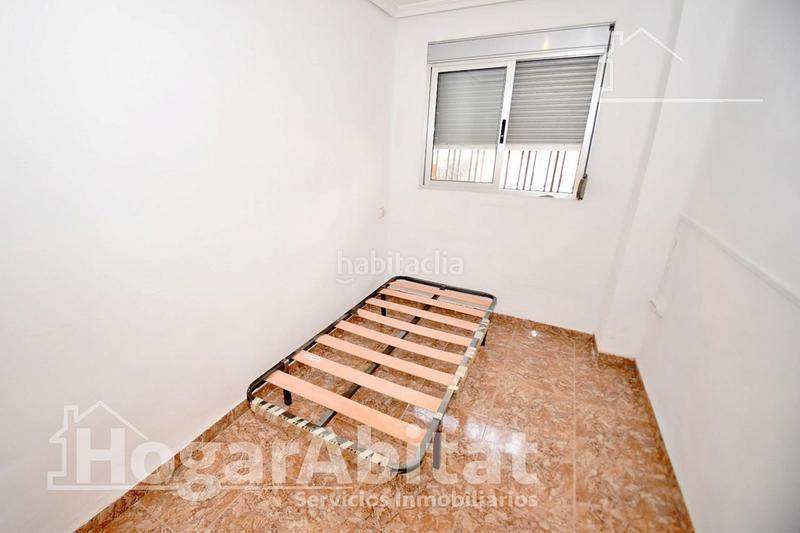 Foto 3912fc47-3a72-4ac7-b44e-0947130a51bb. Casa gran casa semireformada con terraza en El Pilar Villarreal / Vila - real
