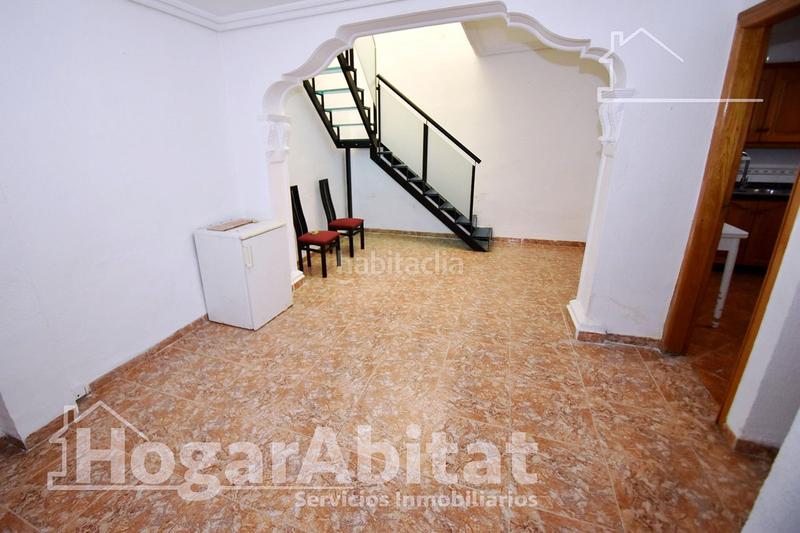 Foto 6cd62a19-46f5-466a-8760-bbdd083ade81. Casa gran casa semireformada con terraza en El Pilar Villarreal / Vila - real