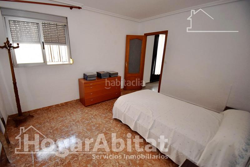 Foto 75c30249-0aea-4878-ba7a-71c705c9066e. Casa gran casa semireformada con terraza en El Pilar Villarreal / Vila - real