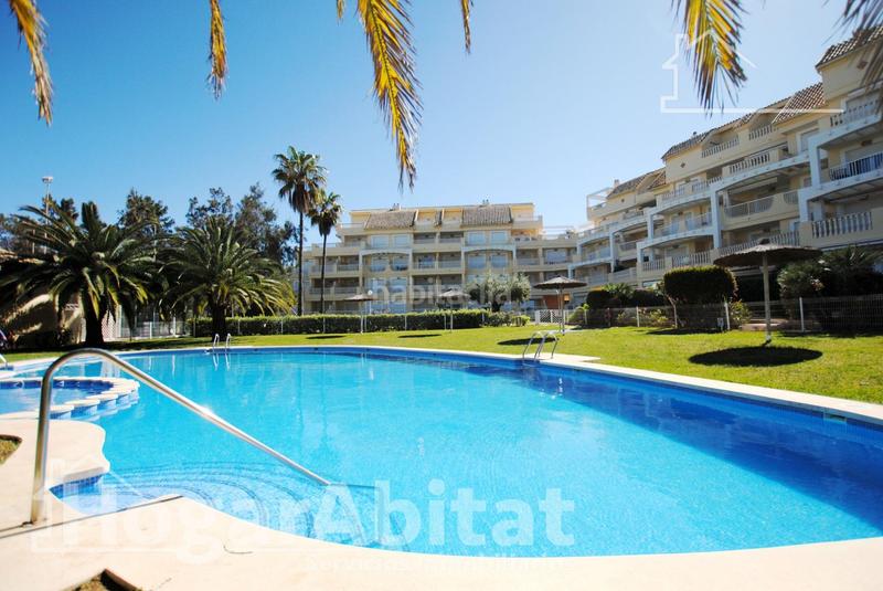 Foto 024416bb-ba21-44e2-b5a9-796fa8d95924. Piso vistas frontales al mar! luminoso en residencial con piscina y terraza en Dénia